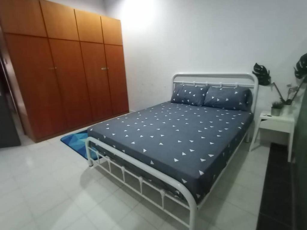Homestay Roomstay Rumah Pintu Kuning Kangar
